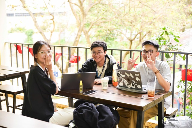 Chụp màn hình, chia sẻ nội dung trong nhóm nội bộ có thể bị kỷ luật - Ảnh 1.