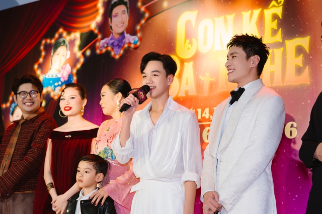 Ngô Kiến Huy, HIEUTHUHAI… điển trai bên "chí cốt" Kiều Minh Tuấn - Ảnh 17.