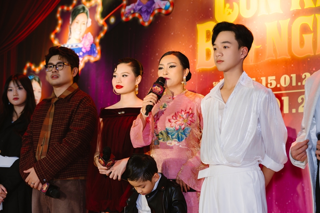 Ngô Kiến Huy, HIEUTHUHAI… điển trai bên "chí cốt" Kiều Minh Tuấn - Ảnh 16.