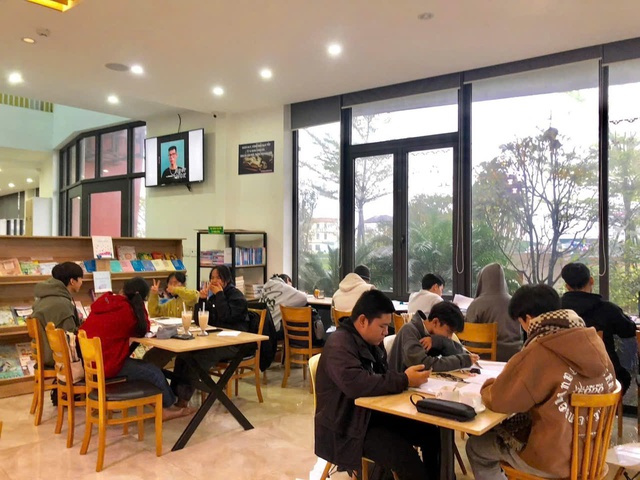 Đỗ Hữu Thiện: Gieo mầm tri thức phát triển văn hóa đọc - Ảnh 2.