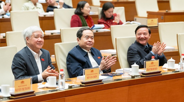 Giới thiệu 122 người ứng cử đại biểu Quốc hội khóa XVI chuyên trách ở Trung ương - Ảnh 2.