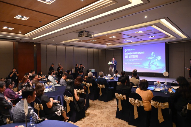 Ủy ban Nghệ thuật Châu Á bổ nhiệm Ủy viên cống hiến tại Việt Nam - Ảnh 3.