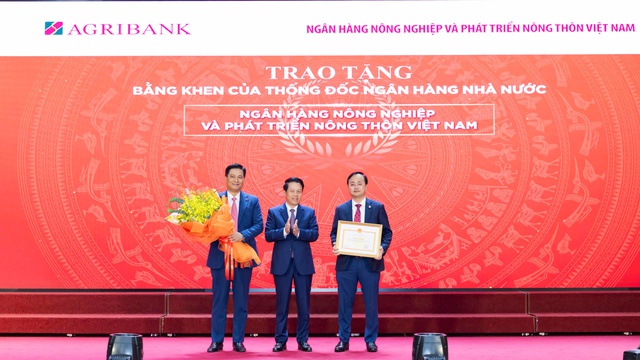 Agribank - kiên định sứ mệnh “tam nông”, hỗ trợ phục hồi và thúc đẩy tăng trưởng kinh tế - Ảnh 1.