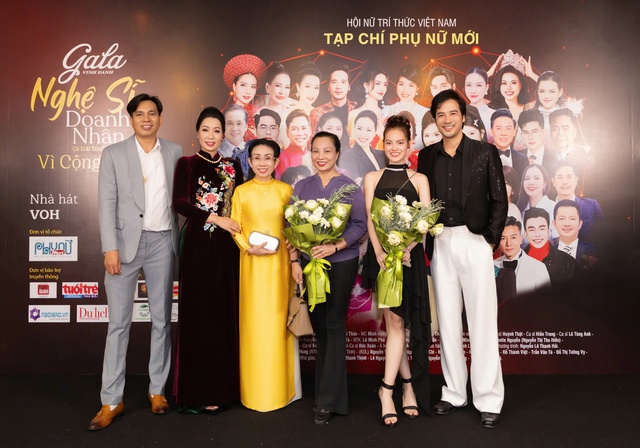 Gala "Vinh danh những trái tim nhân ái, vì cộng đồng năm 2025" - Ảnh 3.