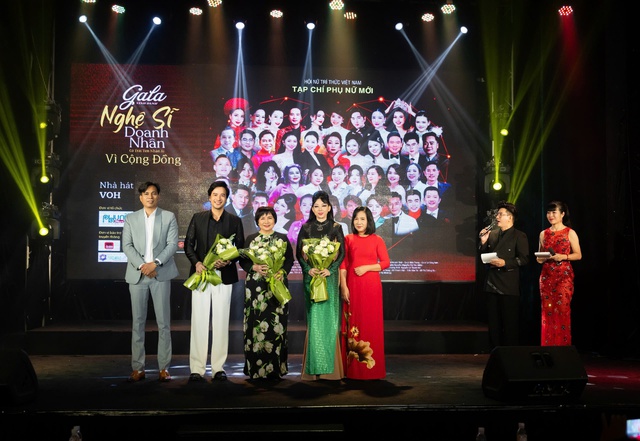 Gala "Vinh danh những trái tim nhân ái, vì cộng đồng năm 2025" - Ảnh 4.