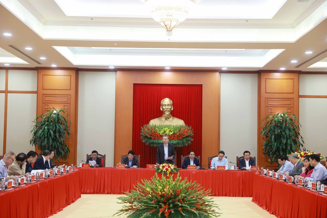 14th Party Congress’s documents to ignite aspirations for progress: Party official - Ảnh 2.