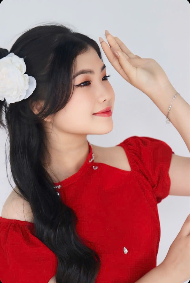 Mai Vy: Nghệ sĩ nhí triệu view - Ảnh 3.