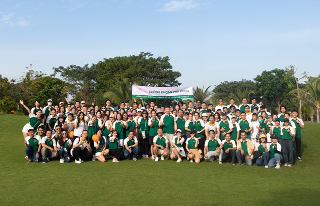 Chứng khoán Phú Hưng đồng hành cùng chương trình đi bộ từ thiện Đinh Thiện Lý - Ảnh 1.