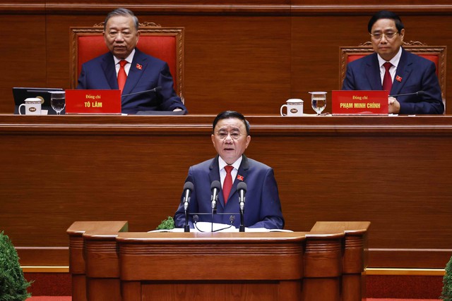 Chủ tịch nước Lương Cường trình bày diễn văn khai mạc Đại hội XIV của Đảng - Ảnh 3.