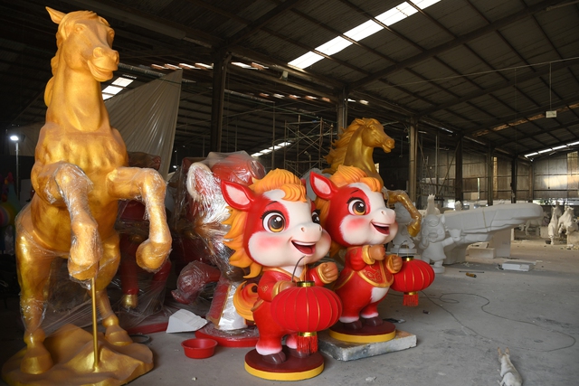 Linh vật ngựa độc đáo cho Tết Bính Ngọ 2026 tại Đồng Nai và TPHCM - Ảnh 10. Linh vật ngựa độc đáo cho Tết Bính Ngọ 2026 tại Đồng Nai và TPHCM - Ảnh 10.