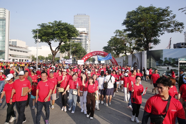 Hành trình “Bước chân chia sẻ” lan tỏa tinh thần chung tay vì cộng đồng - Ảnh 5.