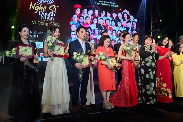 Doanh nhân Lê Nguyên Tùng đoạt giải “Doanh nhân có trái tim nhân ái vì cộng đồng” - Ảnh 1.