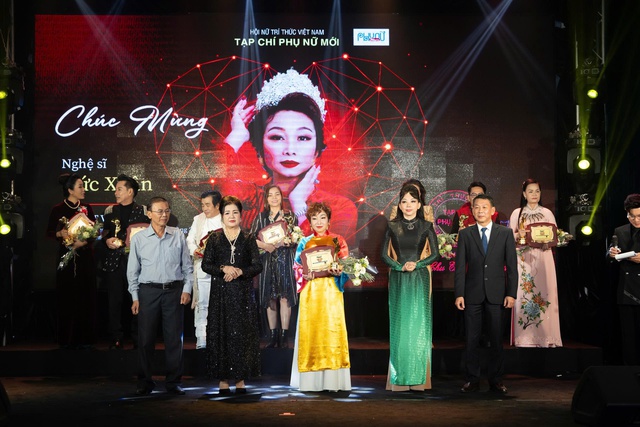 Hoa hậu, Nghệ sĩ Đức Xuân được vinh danh “Nghệ sĩ có trái tim nhân ái vì cộng đồng” năm 2025 - Ảnh 1.