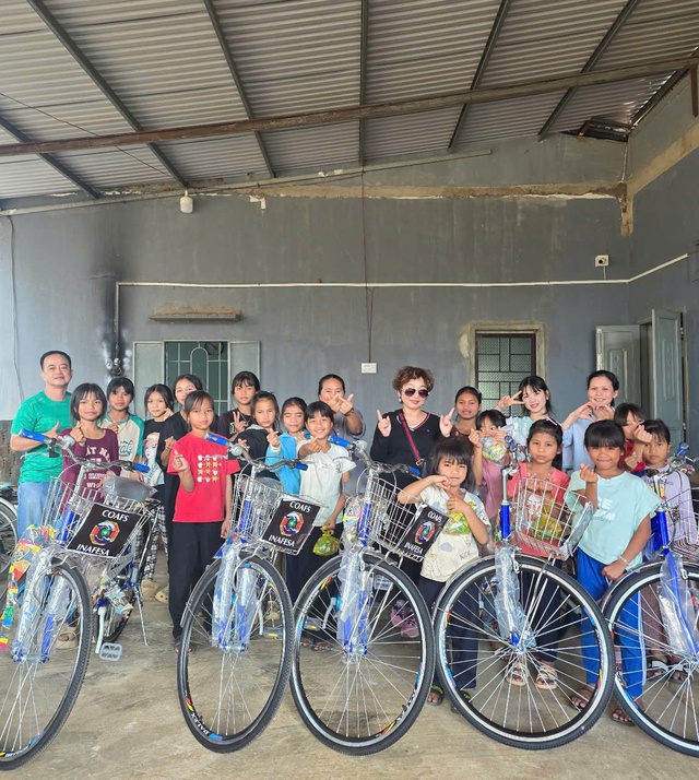 Hoa hậu, Nghệ sĩ Đức Xuân được vinh danh “Nghệ sĩ có trái tim nhân ái vì cộng đồng” năm 2025 - Ảnh 3.