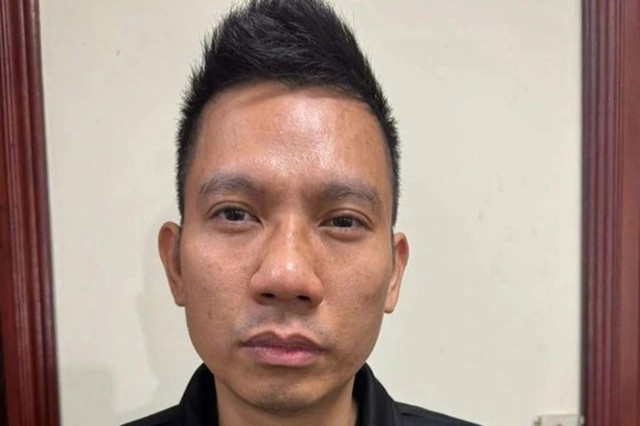 Đường dây chuyên bán dâm cho “quý bà” giá “tàu nhanh” 2,5 triệu đồng/lượt - Ảnh 1.