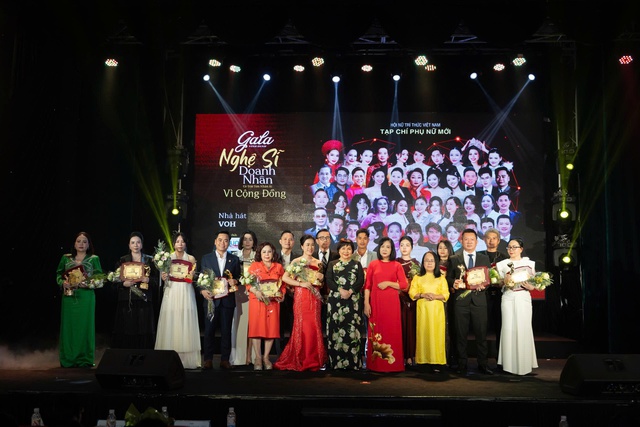 Doanh nhân Trần Thị Quý được vinh danh Doanh nhân vì cộng đồng năm 2025 - Ảnh 2.