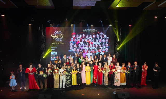 Doanh nhân Trần Thị Quý được vinh danh Doanh nhân vì cộng đồng năm 2025 - Ảnh 3.