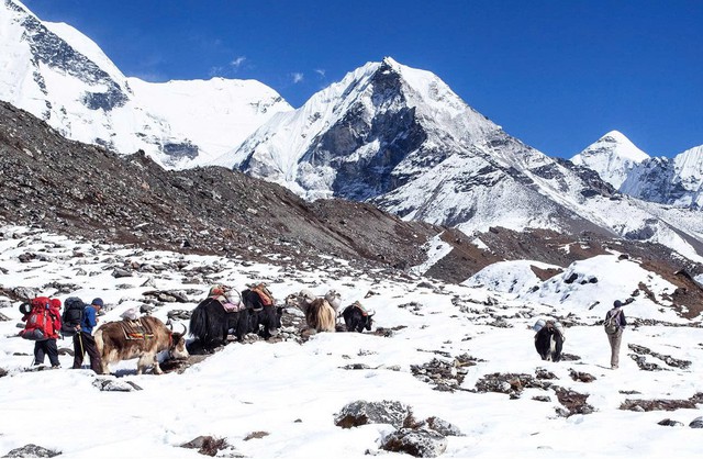 Sắp diễn ra triển lãm ảnh “Himalaya: Vẻ đẹp thuần khiết” tại TPHCM, Hà Nội - Ảnh 1.
