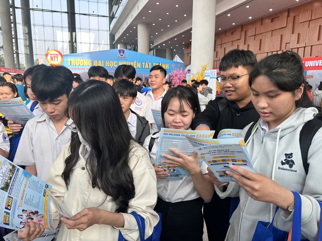 Trường ĐH Tài chính - Marketing công bố 5 phương thức xét tuyển - Ảnh 1.