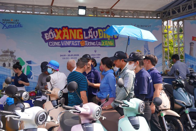 Cuối tuần này, ngày hội “Đổi xăng lấy điện” tái ngộ khách hàng ba miền với loạt ưu đãi hấp dẫn - Ảnh 1.