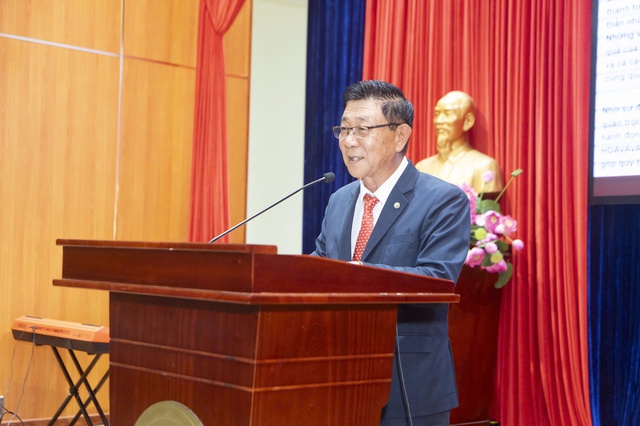 Áo dài Xuân tạo dấu ấn tại Hội nghị công tác vận động hỗ trợ nạn nhân chất độc da cam năm 2025 - Ảnh 4.