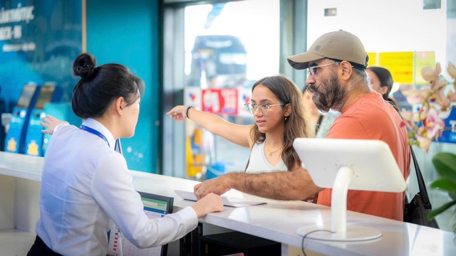 Cảng H&agrave;ng kh&ocirc;ng quốc tế Nội B&agrave;i ghi nhận ng&agrave;y cao điểm Tết Dương lịch 2026 - Ảnh 4.