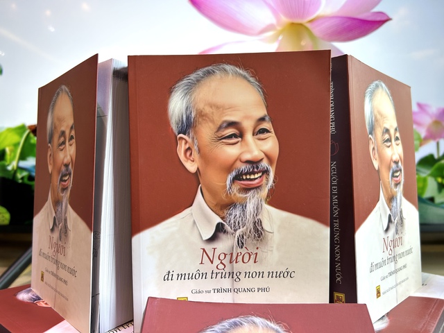"Người đi muôn trùng non nước": - Ảnh 2.