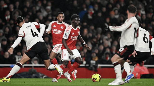 Arsenal bị Liverpool cầm chân, cuộc đua Ngoại hạng thêm nóng - Ảnh 1.