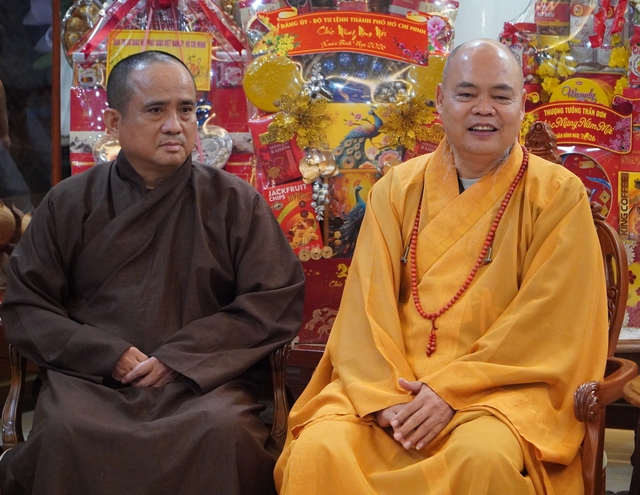 Lãnh đạo TPHCM trao bằng khen cho thượng tọa Thích Thanh Phong và Thích Tâm Hải - Ảnh 3. Lãnh đạo TPHCM trao bằng khen cho thượng tọa Thích Thanh Phong và Thích Tâm Hải - Ảnh 3.