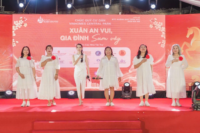 Phiên Chợ Xuân 2026: Đa sắc màu văn hóa – Gắn kết cộng đồng – Lan tỏa nghĩa tình xuân - Ảnh 8.