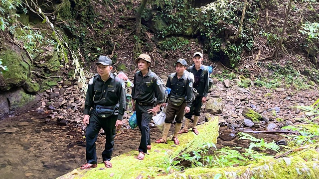 B&iacute; ẩn l&ograve;ai kỳ l&acirc;n Ch&acirc;u &Aacute; v&agrave; h&agrave;nh tr&igrave;nh t&igrave;m kiếm sao la - Ảnh 2.