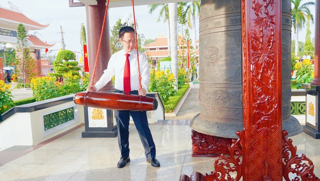 TPHCM long trọng tổ chức lễ viếng Nghĩa trang Liệt sĩ Bà Rịa - Vũng Tàu - Ảnh 5.