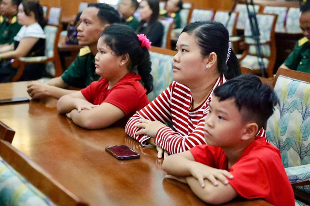 Ấm áp "Tết Công đoàn – Nghĩa tình hậu phương quân đội" - Ảnh 3.