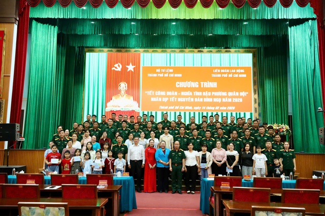 Ấm áp "Tết Công đoàn – Nghĩa tình hậu phương quân đội" - Ảnh 4.