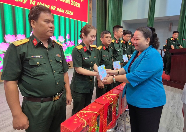 Ấm áp "Tết Công đoàn – Nghĩa tình hậu phương quân đội" - Ảnh 2.