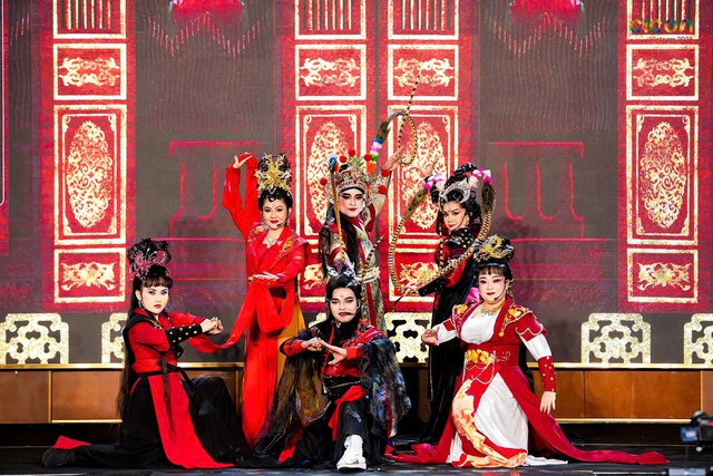 Giảng viên- NTK Lê Minh Phú: Dấu ấn cống hiến xã hội và thành tựu lớn trong giảng dạy - Ảnh 3.