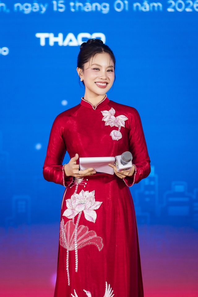 Nữ MC từng là á hậu, liên tục dẫn các chương trình nghệ thuật lớn là ai?  - Ảnh 4.