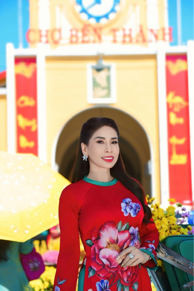Ba thế hệ gia đình nhà Lý Hùng - Lý Hương du xuân - Ảnh 3.