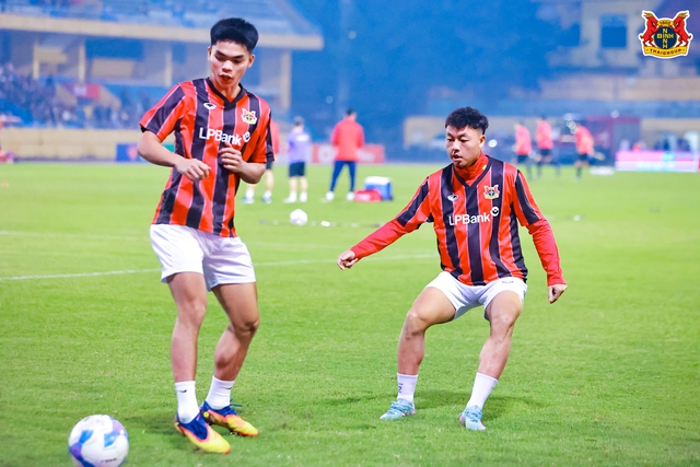 Tuyển thủ U23 Việt Nam bị đứt dây chằng đầu gối - Ảnh 1.