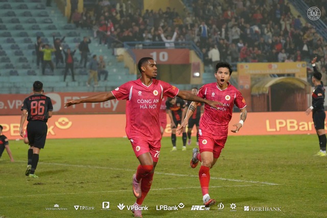Tuyển thủ U23 Việt Nam bị đứt dây chằng đầu gối - Ảnh 3.