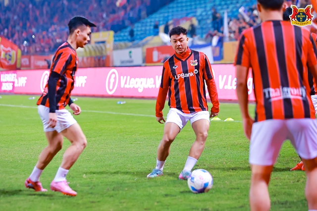 Tuyển thủ U23 Việt Nam bị đứt dây chằng đầu gối - Ảnh 2.