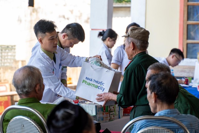 Pharmacity gửi trọn yêu thương đến vùng cao Nghệ An - Ảnh 3.