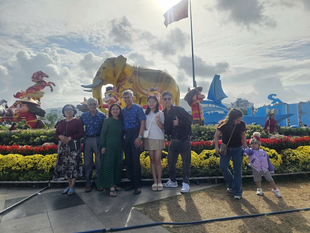 H&agrave;ng qu&aacute;n Gia Lai đ&ocirc;ng kh&aacute;ch sau Tết 2026: Trải nghiệm ẩm thực độc đ&aacute;o - Ảnh 4.