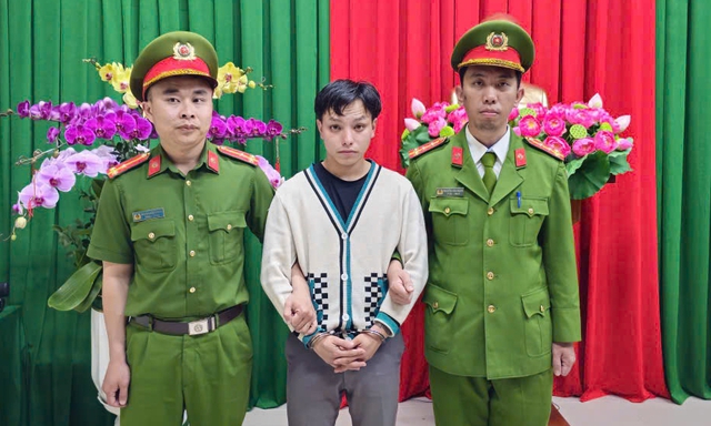 Khởi tố tội giết người đối với nam thanh niên "đại náo" Bến xe liên tỉnh Đà Lạt - Ảnh 1.