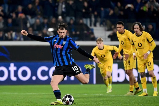 Từ bờ vực thảm họa, Atalanta cứu cả Serie A - Ảnh 2.
