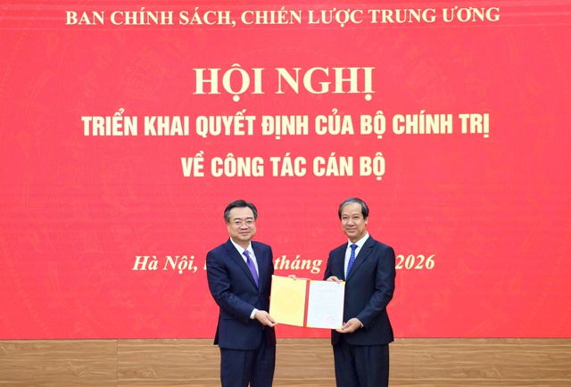 Điều động Bộ trưởng Nguyễn Kim Sơn giữ chức Phó Trưởng Ban Chính sách, chiến lược Trung ương - Ảnh 2.