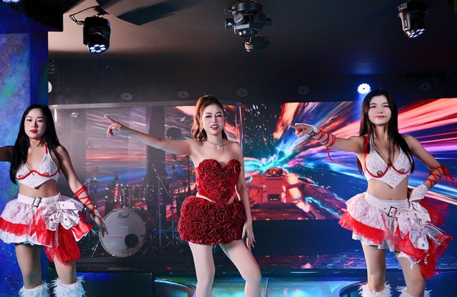 Ca sĩ, Hoa hậu Vũ Ngọc Trân: Hành trình rực rỡ trong hoạt động nghệ thuật - Ảnh 5.