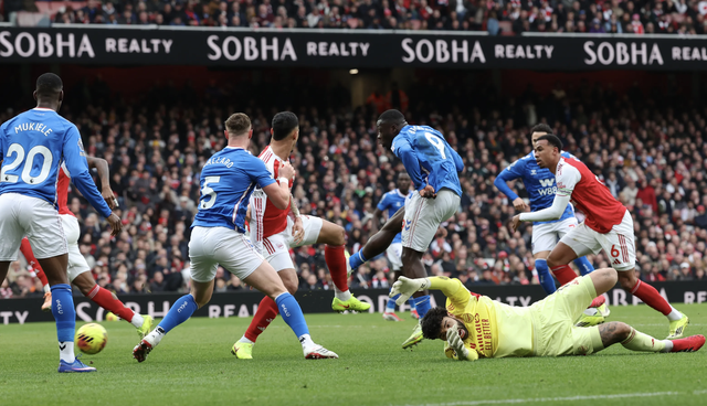 Đại phá Sunderland, Arsenal bay cao đỉnh bảng Ngoại hạng - Ảnh 1.
