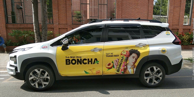 VNP MEDIA triển khai dịch vụ dán quảng cáo trên taxi công nghệ - Ảnh 4.