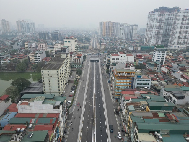 Hầm chui Kim Đồng - Giải Ph&oacute;ng sắp th&ocirc;ng tuyến , giảm &ugrave;n tắc giao th&ocirc;ng H&agrave; Nội - Ảnh 2.